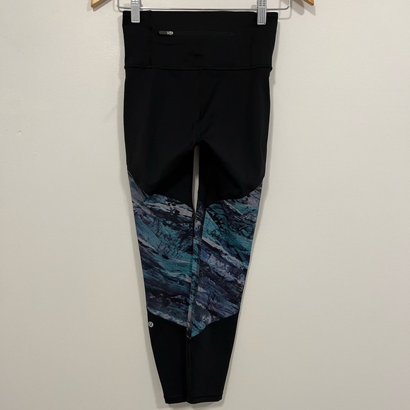 Lululemon Run to Reset Tight 25" Black/Frozen Island Multi 4 - Picture 14 of 16